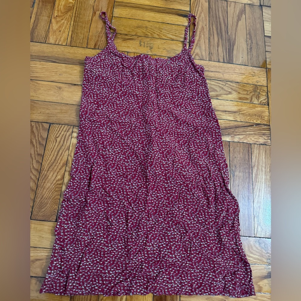 BRANDY MELVILLE FLOWER DRESS SIZE XS/S